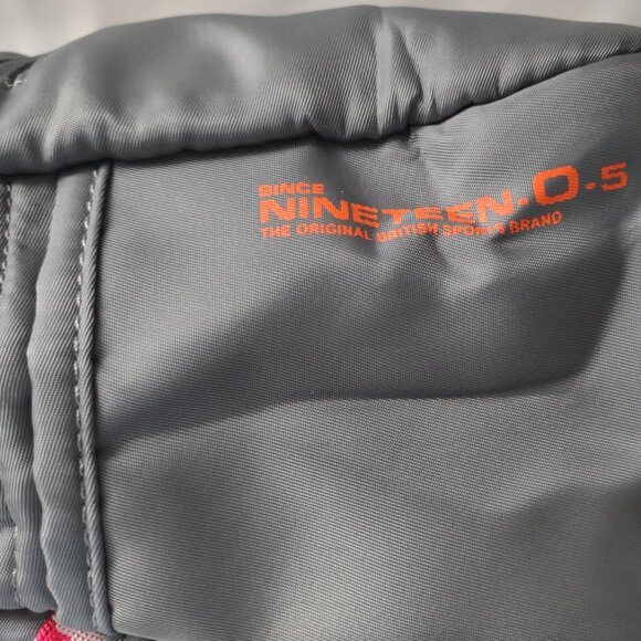 NWT Nineteen O.5 Anti-theft Sporty Hand Bag Multiple Sections Nylon Gray Color - Picture 14 of 16